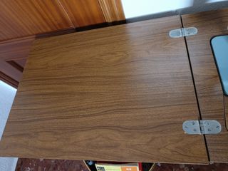 Máquina de coser Alfamatic 109 en mueble original