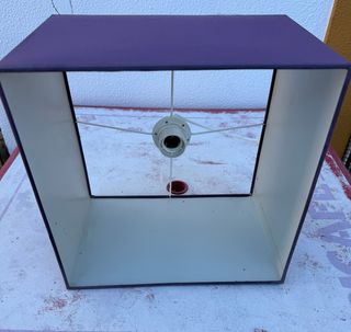 Candeeiro de quarto roxo