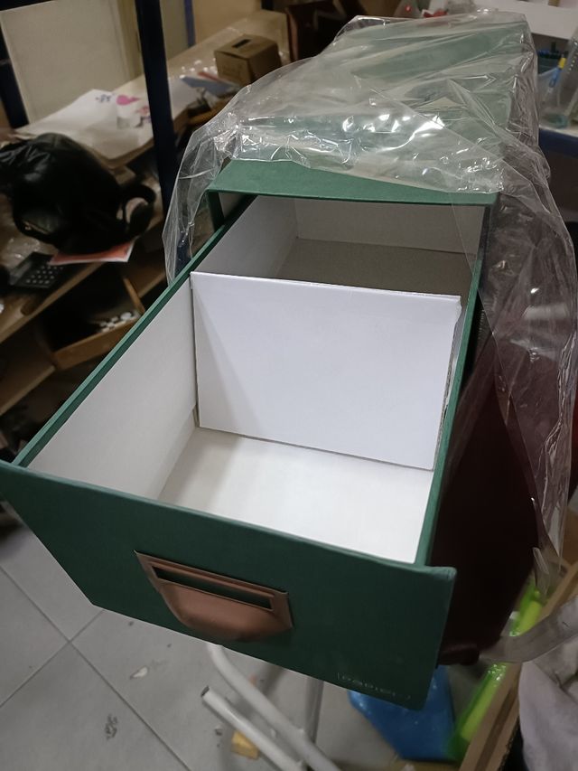 2 fascicoli in cartone rigido