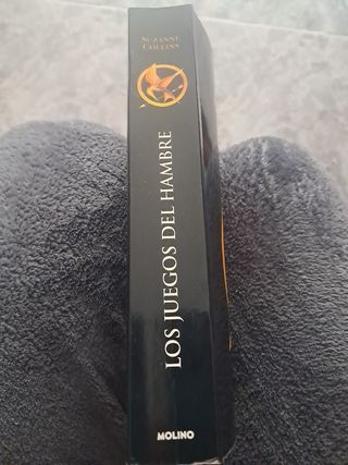Los Juegos del Hambre (Spanish Edition)