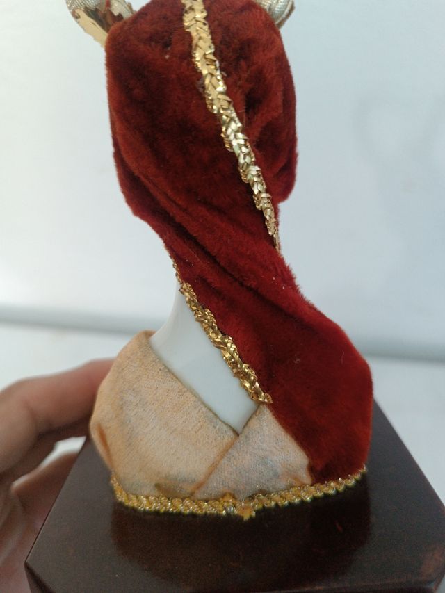 Busto de signo zodiacal capricornio