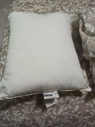 2 Almohadones altos de Ikea 50x70