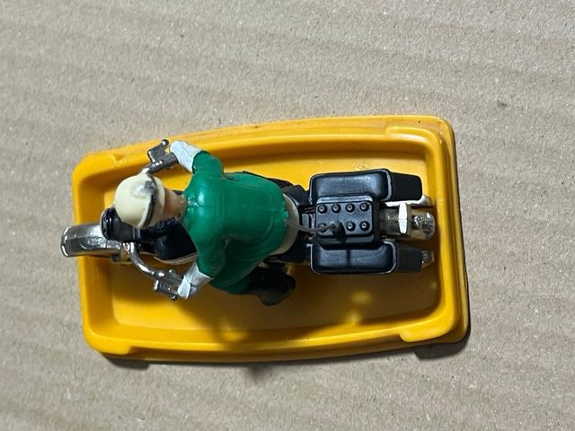 Moto Harley Davidson similar guardia civil