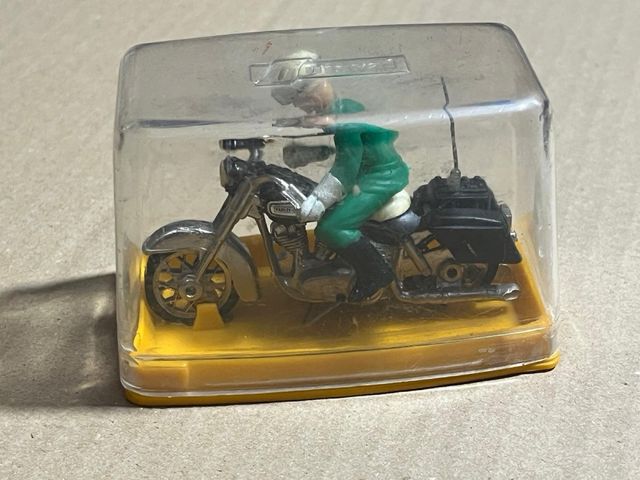 Moto Harley Davidson similar guardia civil