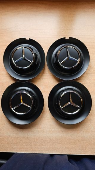 Kit 4 cubrebuje llantas Mercedes AMG