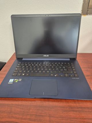 Asus zenbook UX560U 15.6 