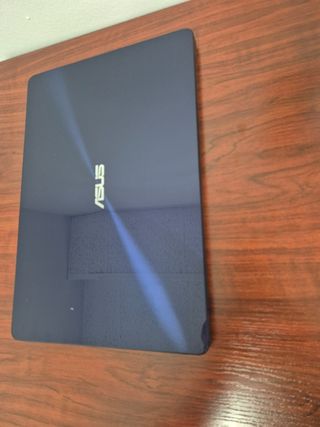 Asus zenbook UX560U 15.6 