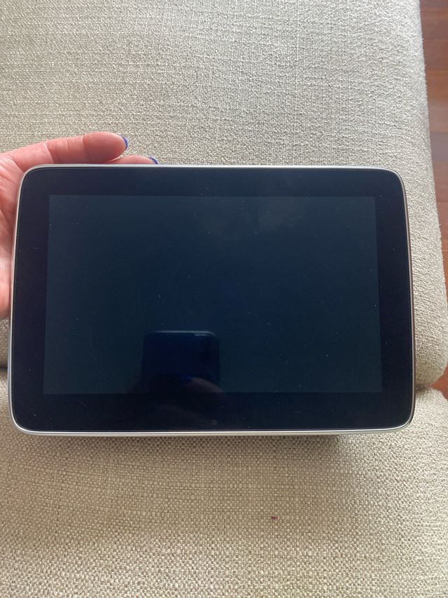 Pantalla de mercedes sin marco original GLA