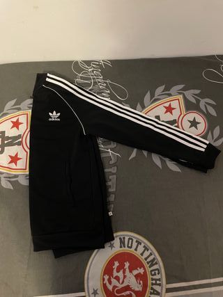 Chaqueta Adidas originals negra