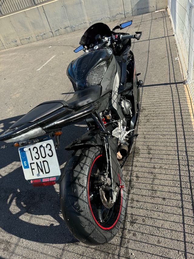 Yamaha R6