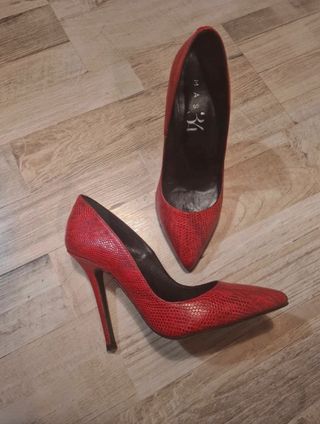 Zapato 100% piel salón tacón alto talla 35