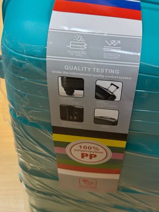 Maleta mediana poliprpileno 