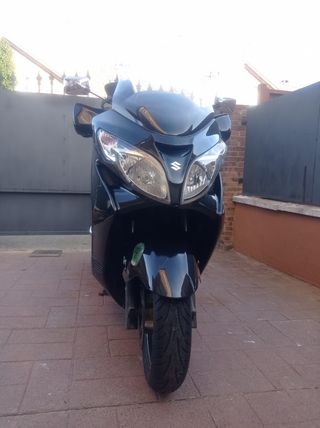 Suzuki Burgman AN400 K7