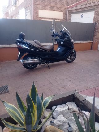 Suzuki Burgman AN400 K7