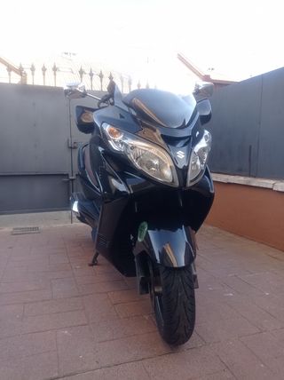 Suzuki Burgman AN400 K7
