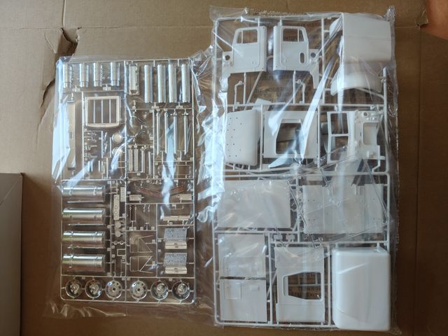 1:24 Peterbilt 378 Italeri
