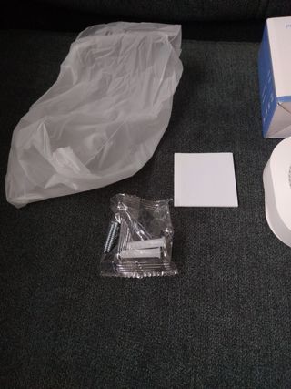 Detector de humo autónomo color blanco nuevo.