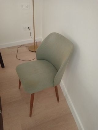 Sillón o banco de madera