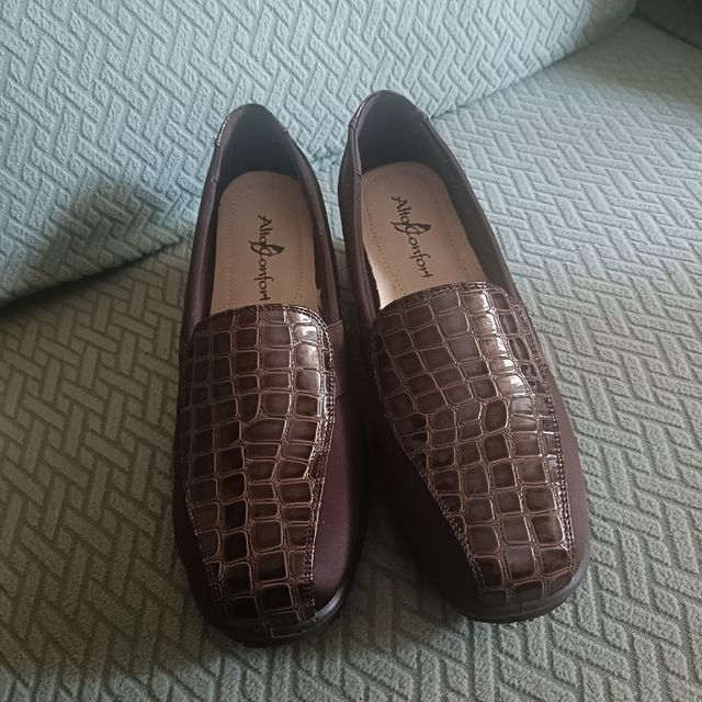 Zapatos señora ancho especial. 40. Nuevo