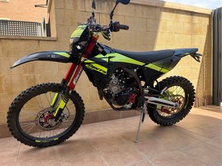 Fantic XEF 125 COMPETICION
