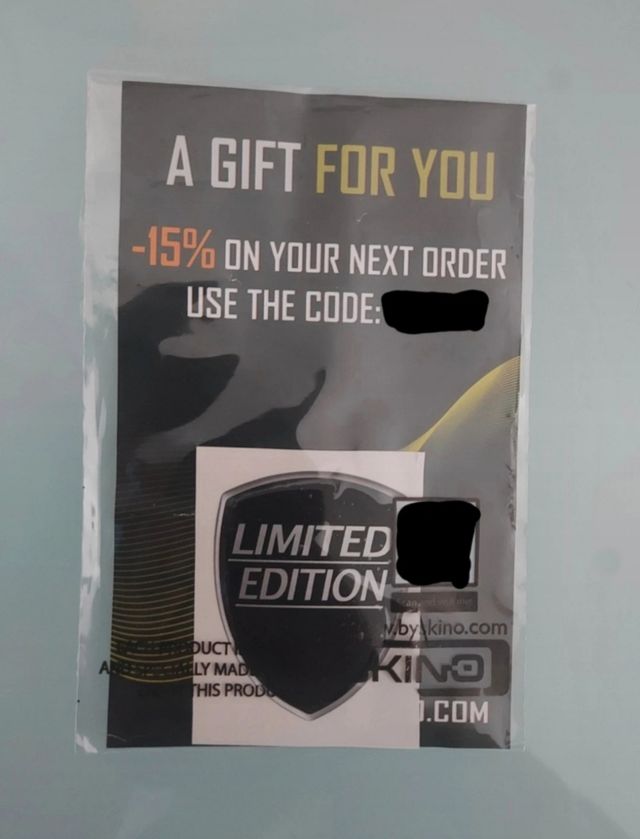 Adesivo resinato limited edition per auto