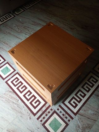 TAVOLINO DA SALOTTO IN LEGNO DI CASTAGNO
