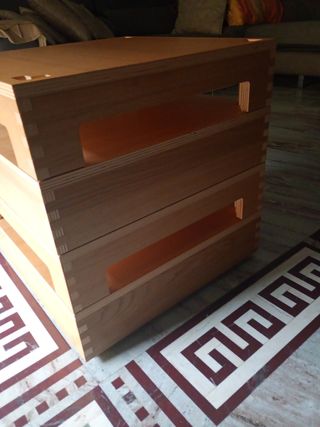 TAVOLINO DA SALOTTO IN LEGNO DI CASTAGNO