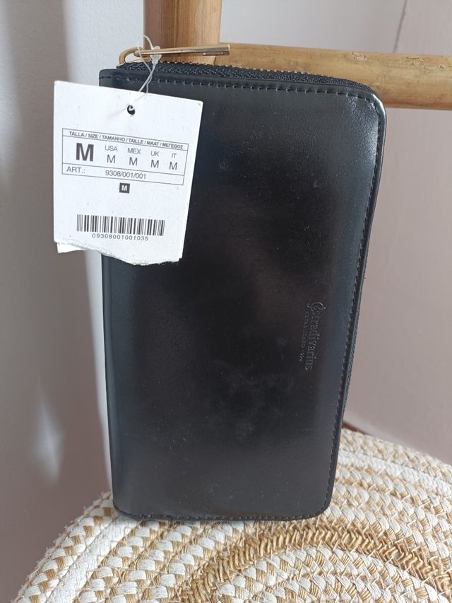 Billetera mujer negro nuevo Stradivarius