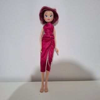 Lotto bambole winx, rapunzel, me contro