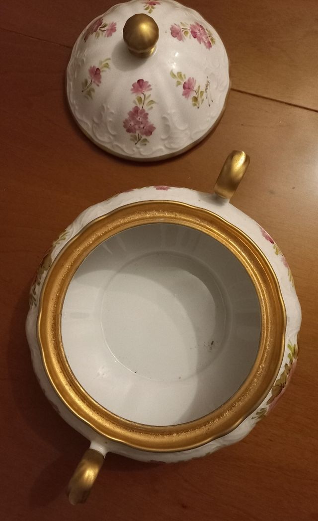 Antica zuppiera e piatto portata vintage