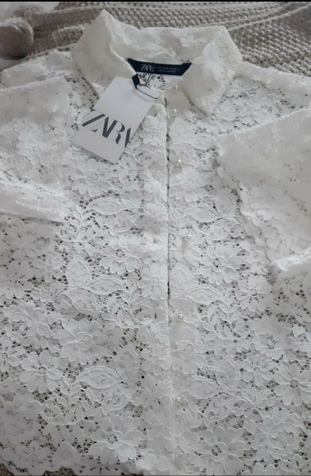 Camisa de encaje Zara