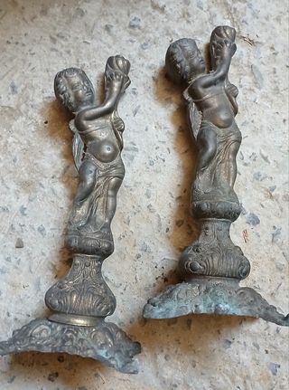 Antiguas lámparas de bronce angeles