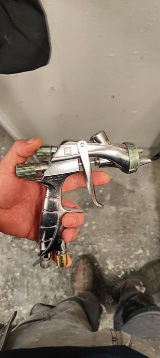 Pistola iwata perinfarina