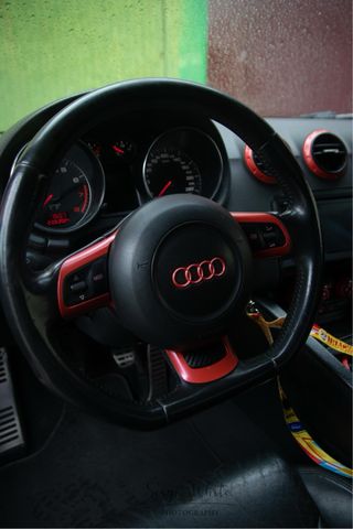 AUDI TT 8J