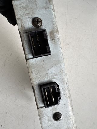 Centralita direccion renault twingo : 8200090112