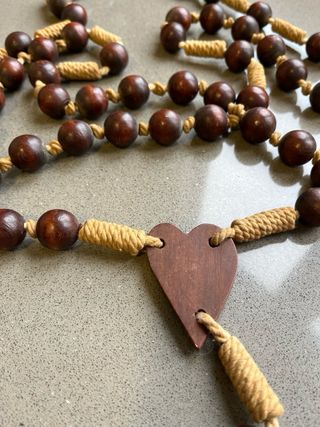 Antiguo rosario grande de madera