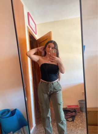 pantalones cargo verdes