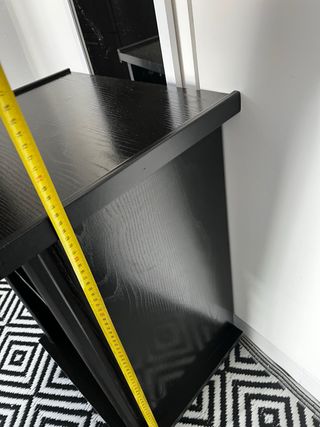 Mesita auxiliar con ruedas. TV. Organizador.