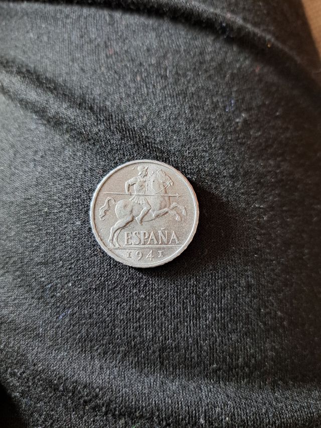 10 céntimos 1941 con 2 errores