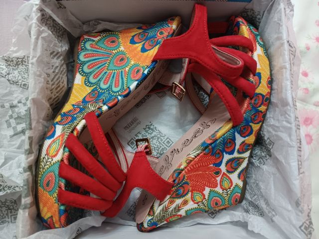 Sandalias cuña Desigual