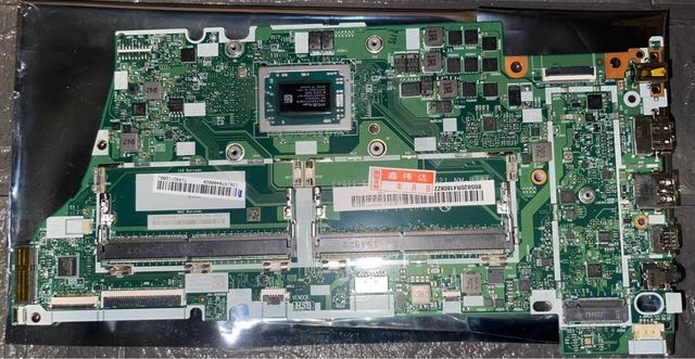 Scheda madre Lenovo Yoga 530-14ARR NM-B781