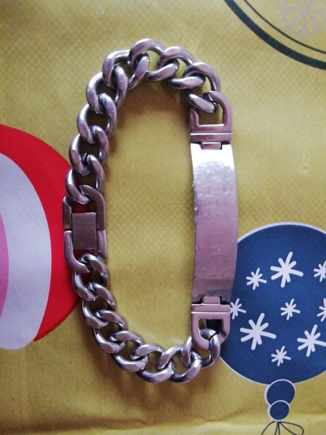 Esclava pulsera de acero personalizada