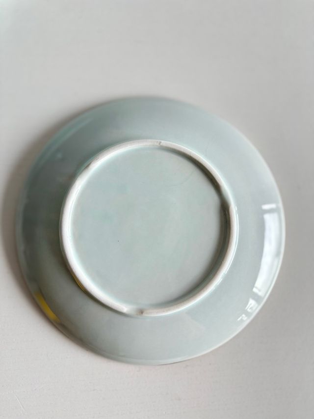 Plato plano de ceramica