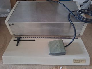 Perforadora eléctrica de Wire-O