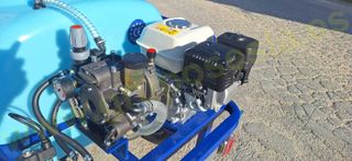 CUBA ARRASTRADA DE 400 LITROS PARA FUMIGACION Y HE