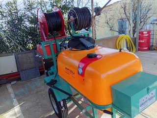 CUBA ARRASTRADA DE 600 LITROS PARA DESATASCO