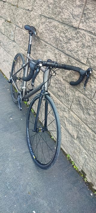 Bici carretera GT Edge TI titanio