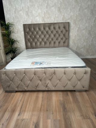 CAMA COMPLETA CON CABECERO TERCIOPELO 135 Y 150