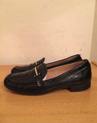 UTERQÜE  mocasines charol mujer 37 