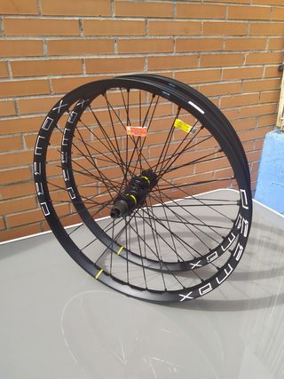 MAVIC E-DEEMAX S35 27,5" CL llantas gordas E-BIKE.